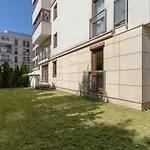 Wonderful Apartment Garden Residence By Noclegi Renters